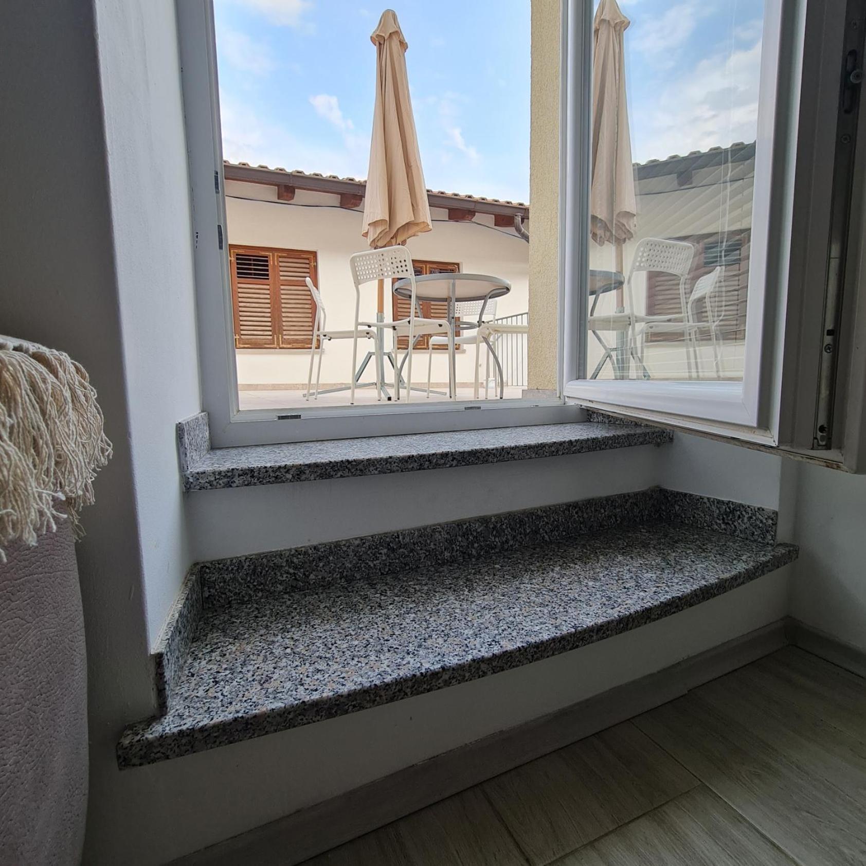 Josef Apartment, Center